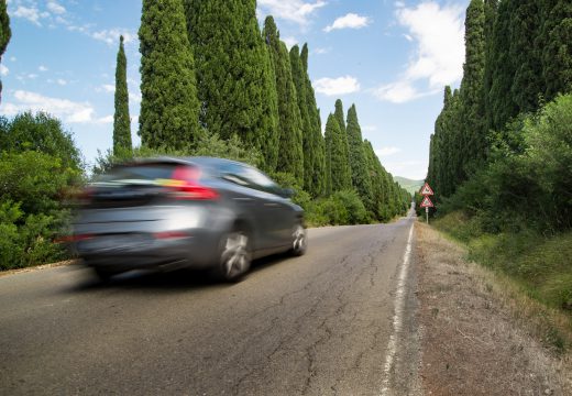 Comment préparer sa voiture avant le grand départ en vacances ?